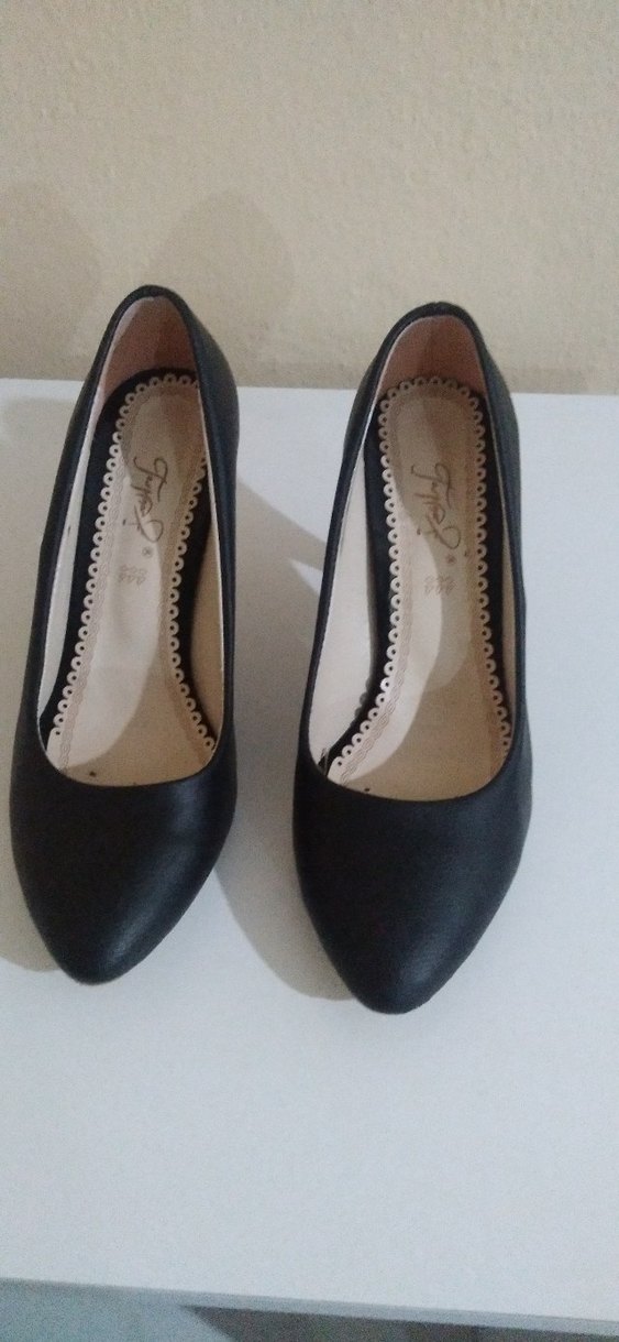 Klasik Siyah Tokalı Stiletto - Görsel 2