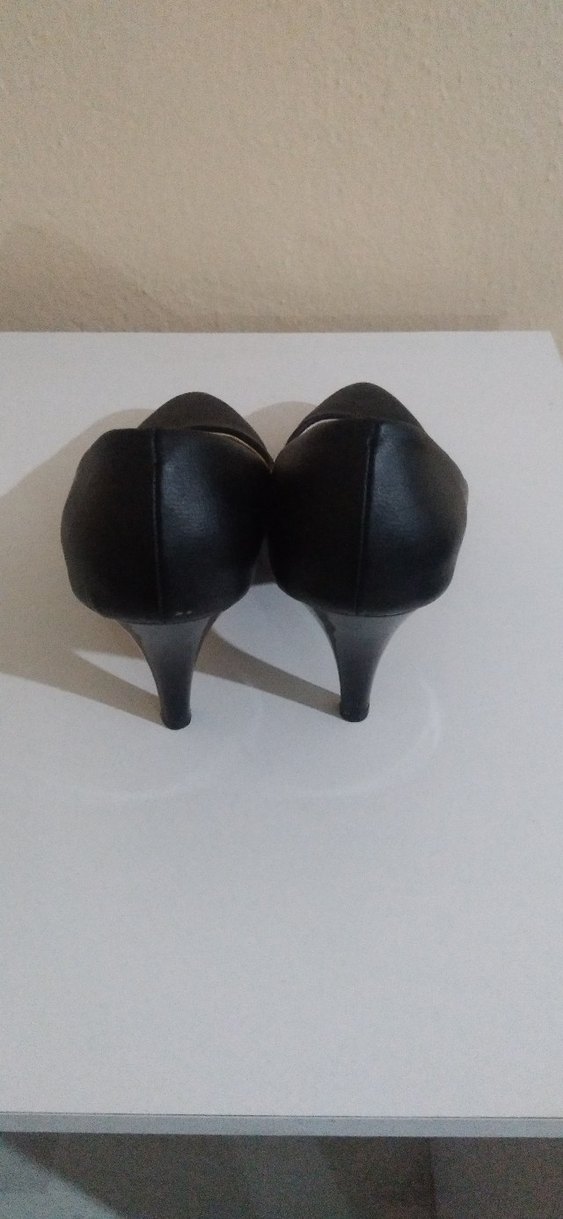 Klasik Siyah Tokalı Stiletto - Görsel 4