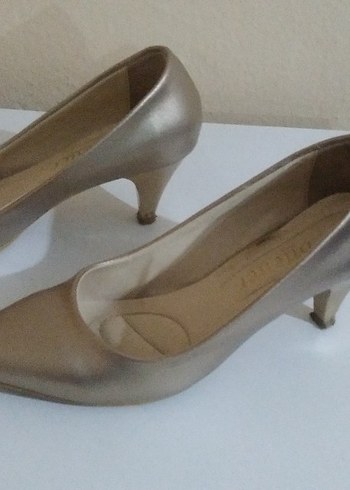 altin rengi dar geldiği için satıyorum  İnce Topuklu Kadın - Görsel 3