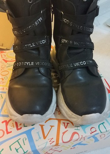 Vicco Siyah Tokalı Kız Çocuk Botu - Görsel 4