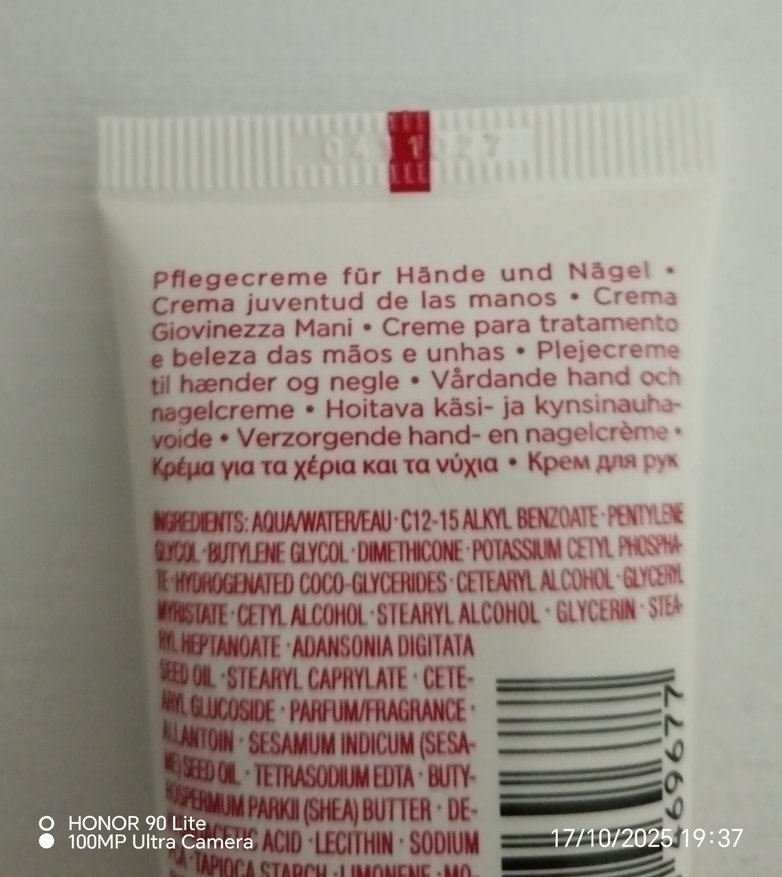 Clarins El ve Tırnak Bakım Kremi 30 ml - Görsel 3