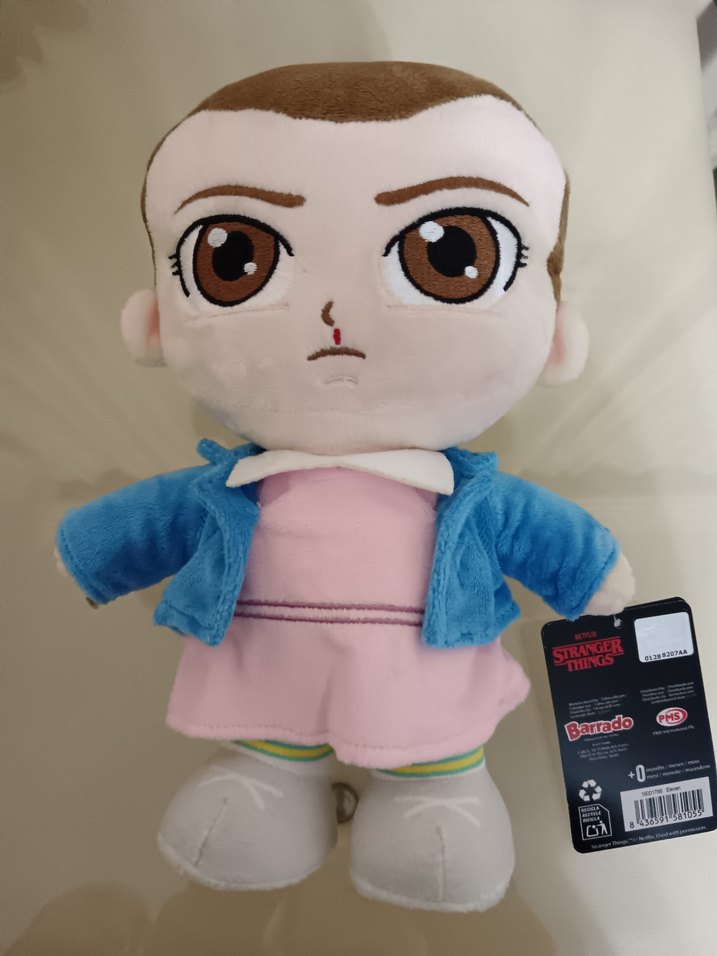 Stranger Things Eleven Peluş Oyuncak - Görsel 3