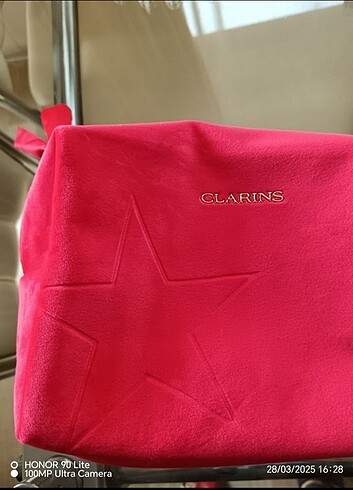 Clarins Clarins makyaj çantası