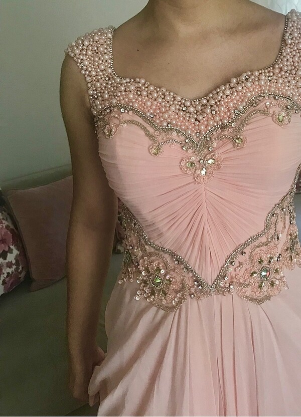 Pudra rengi taşlı elbise - Görsel 2