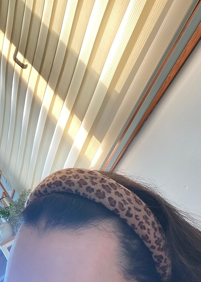 Leopar desenli kadın taç - Görsel 3