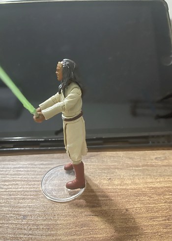 Star Wars Bej Kılıçlı Aksiyon Figürü