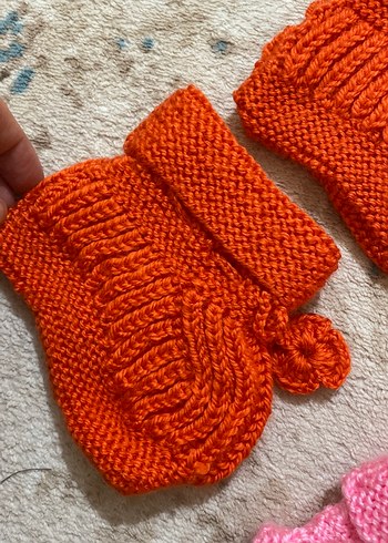 Kız Bebek Örgü Ev Botları Renkli - Görsel 2