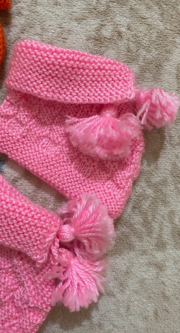 Kız Bebek Örgü Ev Botları Renkli - Görsel 3