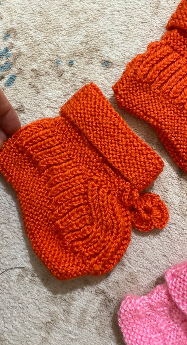 Kız Bebek Örgü Ev Botları Renkli - Görsel 2