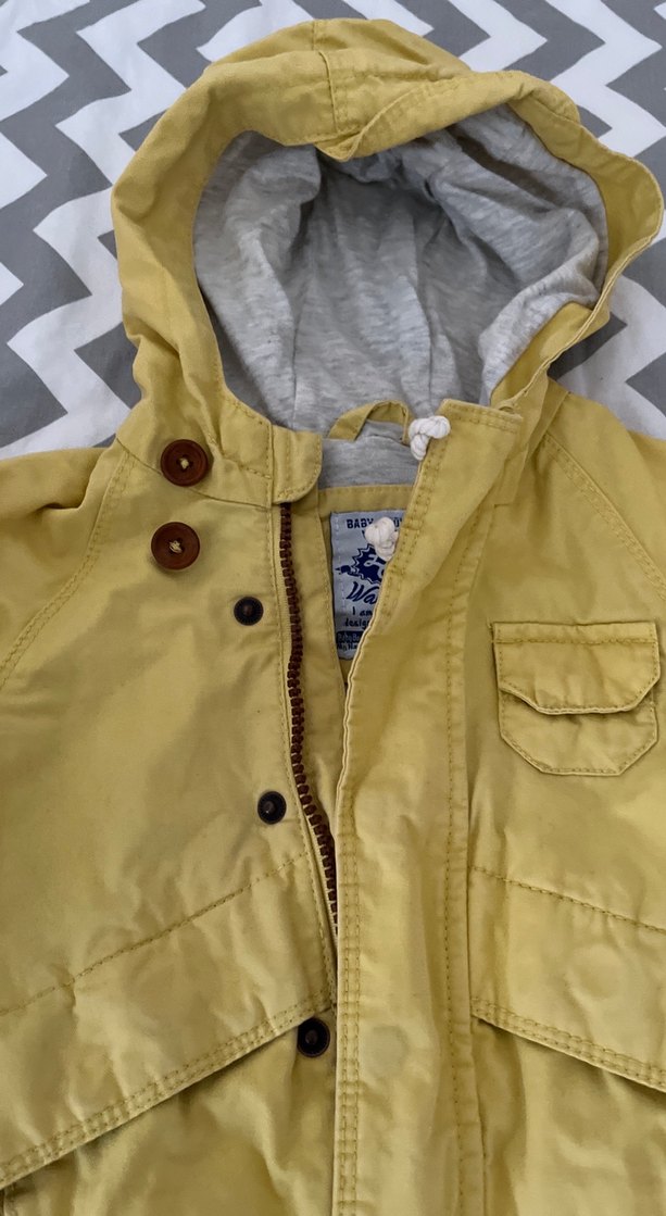 Kapüşonlu Sarı Erkek Çocuk Kaban - Görsel 3