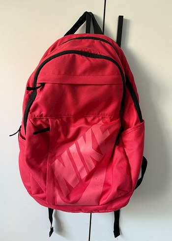 Pembe Nike Spor Sırt Çantası