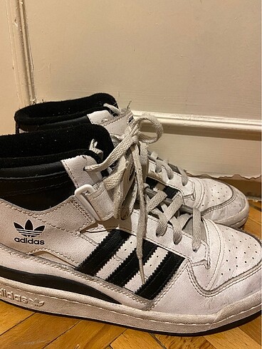adidas forum mid