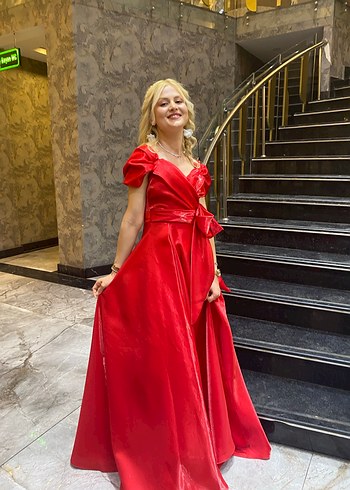 Kırmızı Drapeli Uzun Abiye Elbise - Görsel 2