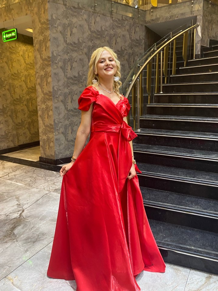 Kırmızı Drapeli Uzun Abiye Elbise - Görsel 2