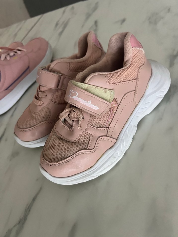 Kız Çocuk Pembe Cırtcırtlı Spor Ayakkabı - Görsel 2