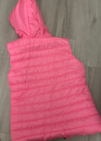 Kız Çocuk Pembe Kapüşonlu Şişme Yelek - Görsel 7