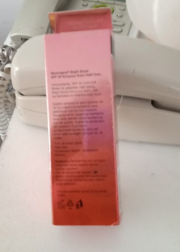 Neutrogena Bright Boost SPF 30 Koruyucu Krem - Görsel 6