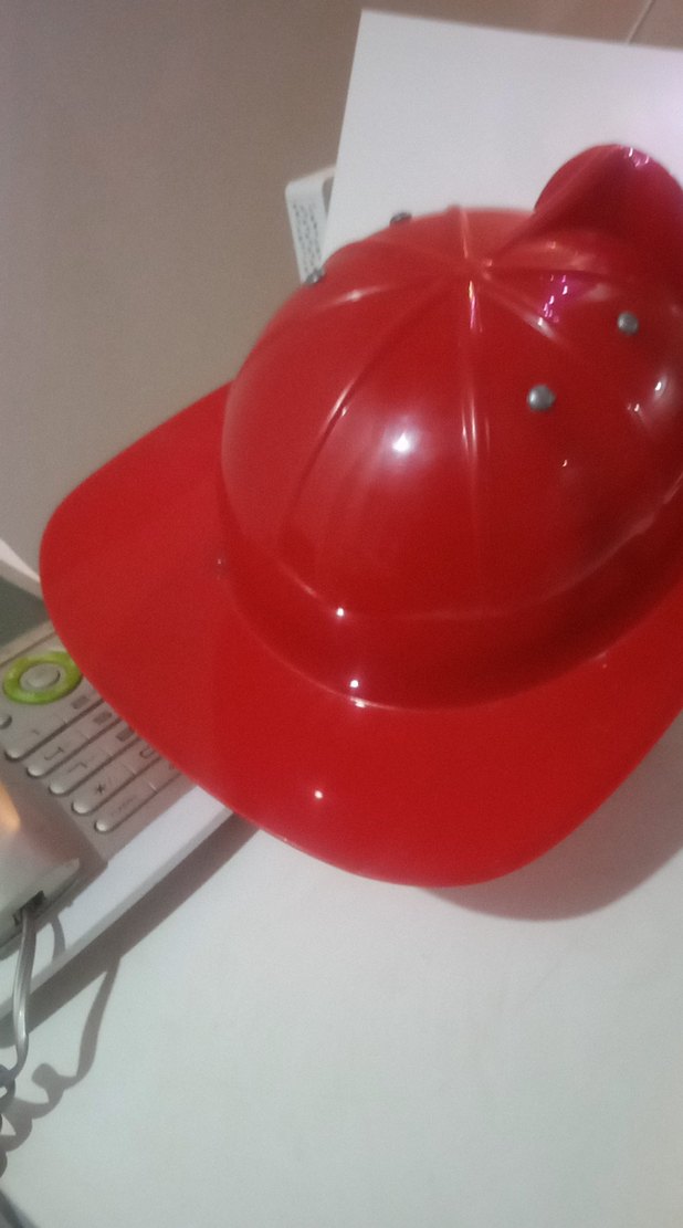 Parlak Kırmızı Retro Motosiklet Kaskı oyuncakj - Görsel 2