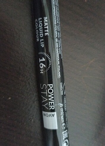 Avon power stay mat ruj 