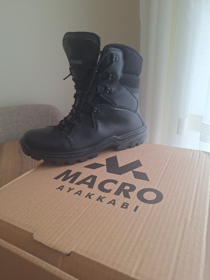 Erkek bot - Görsel 5