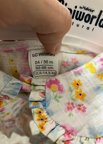 LC Waikiki Çok Renkli Desenli Bebek Önlüğü - Görsel 5