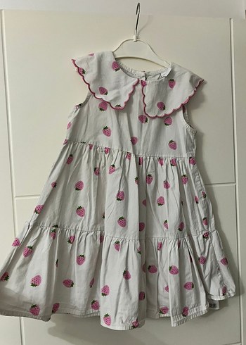 Pembe Çilek Desenli Kolsuz Kız Elbisesi - Görsel 5