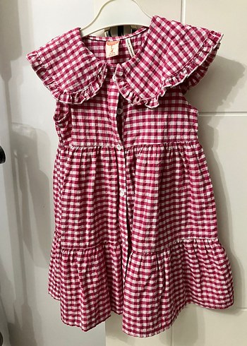 Pembe Ekose Fırfırlı Yakalı Kolsuz Kız Elbisesi - Görsel 5