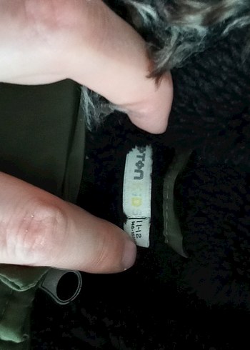 Erkek Çocuk Gri Kürklü Kapüşonlu Mont - Görsel 5