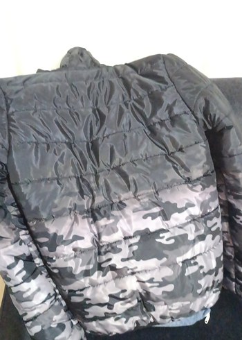 Gri Kamuflaj Desenli Erkek Çocuk Mont - Görsel 5