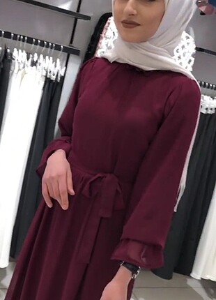 m Beden bordo Renk Bordo tül astarlı elbise . kol detaylı