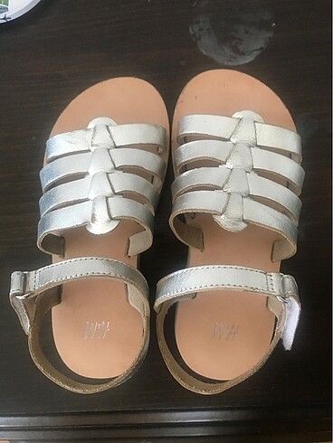 H&M sandalet 29 no