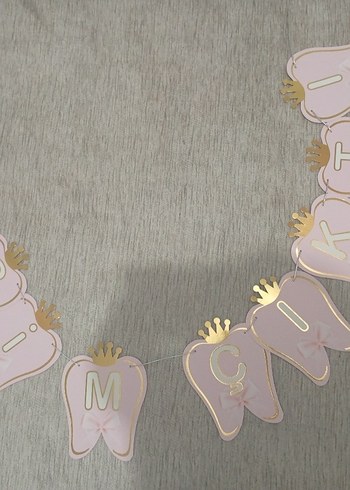 Pembe Dişim Çıktı Parti Süsü