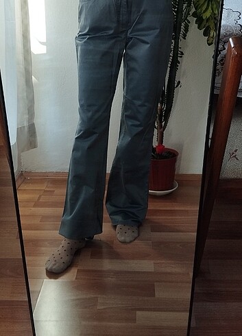 Gri parlak kumaş pantolon