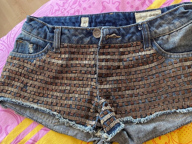 xs Beden Boncuklu şık kot şort