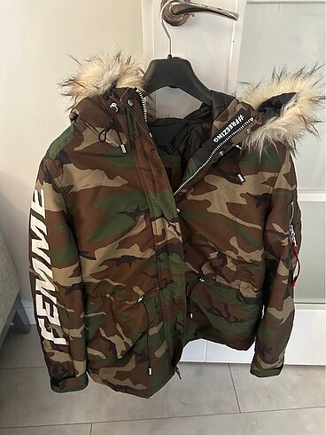 Bershka mont