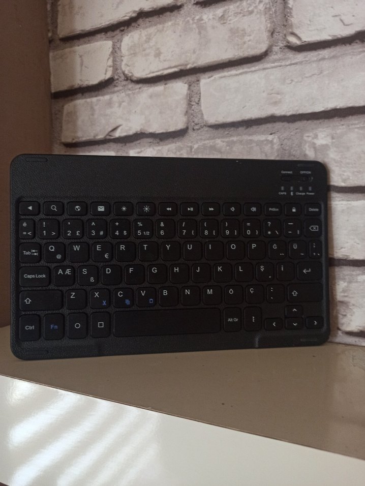 Kompakt Siyah Kablosuz Klavye - Görsel 2