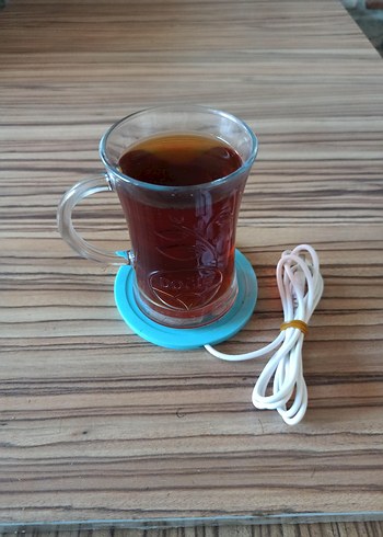 Mavi Isıtıcı Altlık ve Cam Bardak
