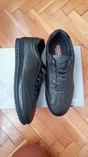 Sıfır Dockers marka ayakkabı
