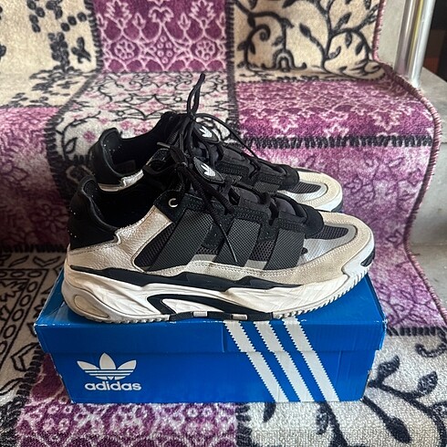 Adidas niteball