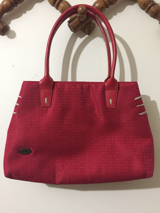 KIRMIZI DKNY ÇANTA