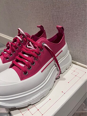 39 Beden Alexander McQueen Tread Slick Sneaker (Pembe) ? Sıfır Ürün, Kutu