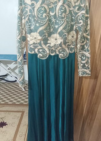 Uzun Kollu Nakışlı Mavi Kadın Abiye Elbise - Görsel 3