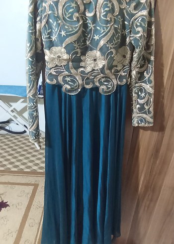 Uzun Kollu Nakışlı Mavi Kadın Abiye Elbise - Görsel 2