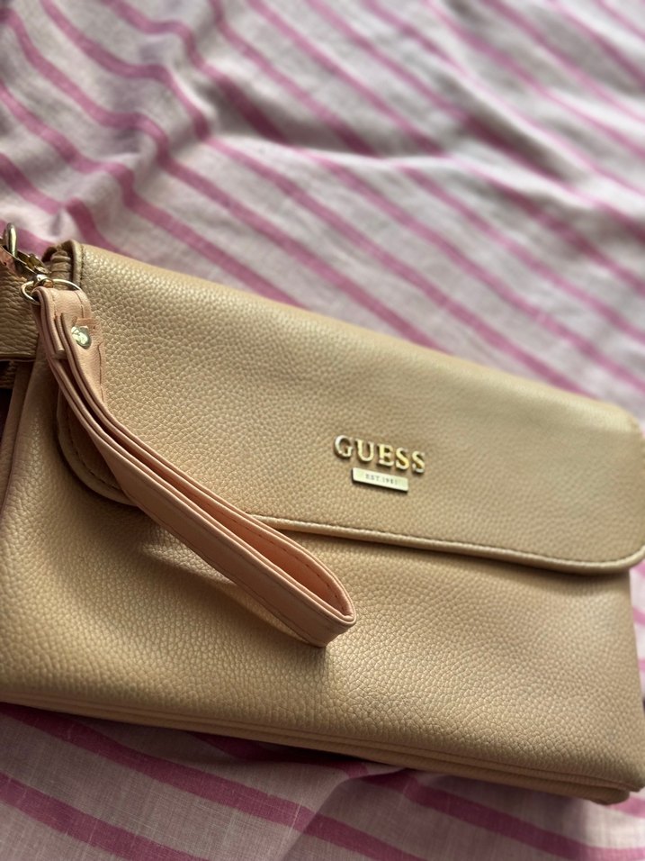 Guess Krem Kapaklı Şık Cüzdan — görsel 2/5