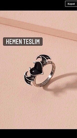 Kalpli Kanatlı Yüzük