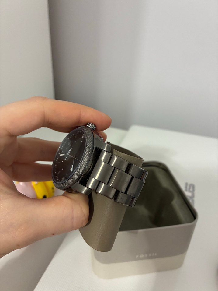 Gri Modern Erkek Kol Saati - Görsel 2