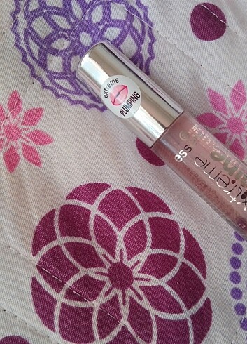 Essence Dolgunlaştırıcı gloss essence 102