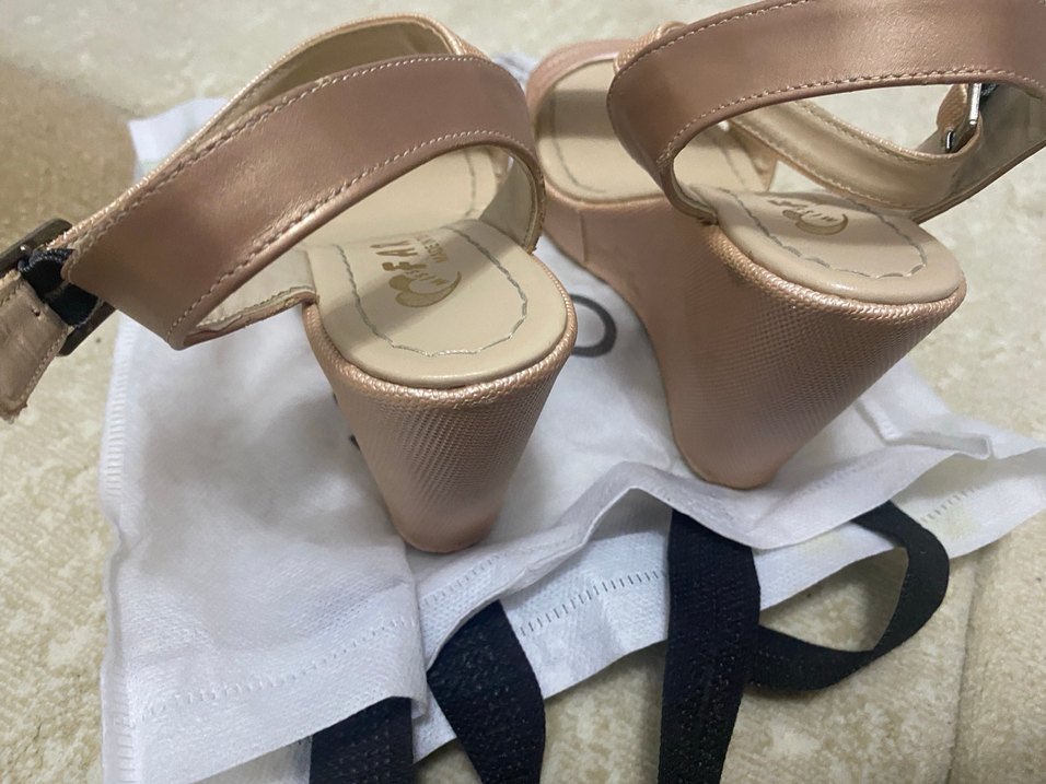 Kadın Dolgu Topuklu Sandalet - Görsel 4