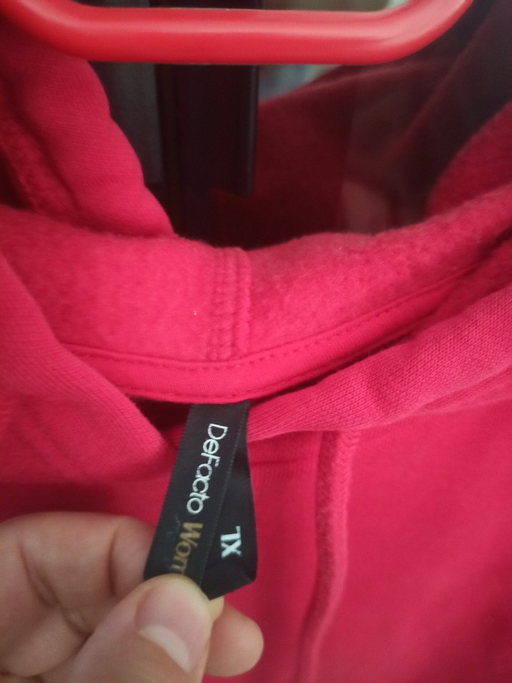 Kırmızı Kapüşonlu Kadın Sweatshirt - Görsel 2