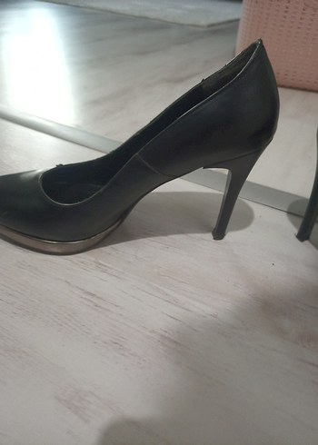 Klasik Siyah Tokalı Stiletto Topuklu Kadın Ayakkabı - Görsel 4